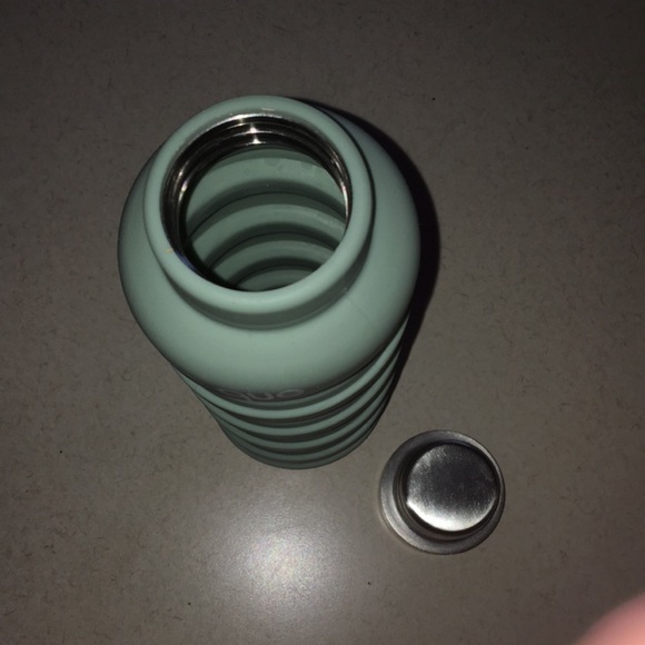 GETTING RID OF - Picture 4 of 8